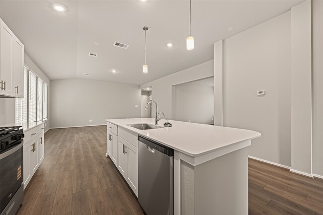 Building Photo - 5105 Redbud Vly Dr