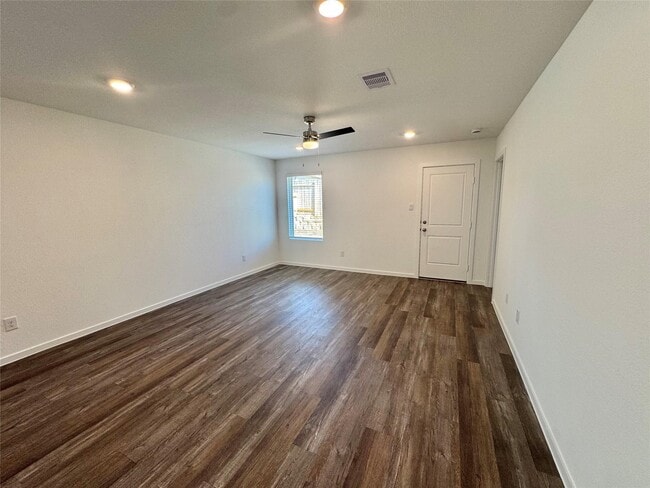 Photo - 40821 Hawthorne Glades St