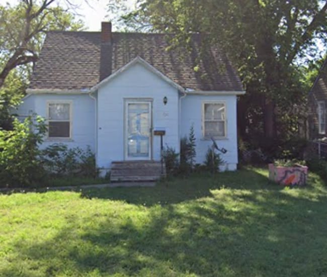 3 Bed 1 Bath In Quiet Neighborhood - 3 Bed 1 Bath In Quiet Neighborhood House