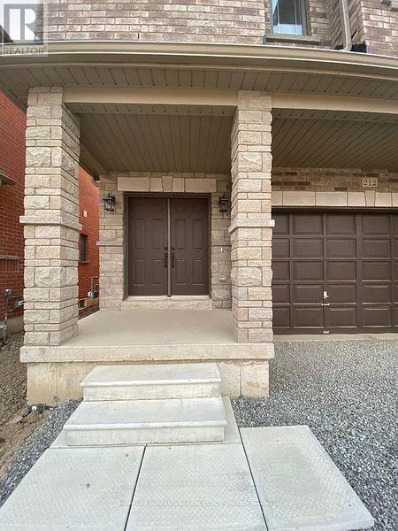 Photo - 212 Palace St