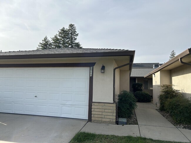 Photo - 3509 Shawnee Dr Unit 1