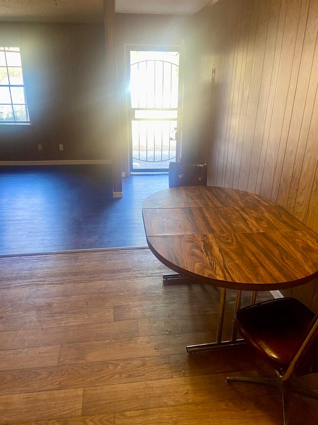 Photo - 2237 W Rose St Townhome