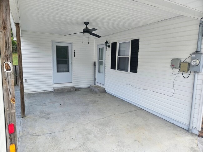 106 Cairo Dr