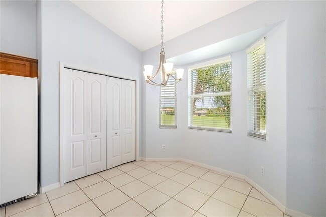 Photo - 905 Fairwaycove Ln Unit 203