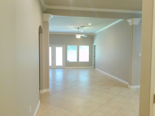 Photo - 4750 Grand Junction Drive