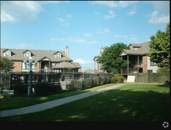 Building Photo - Emory on Grand Rental