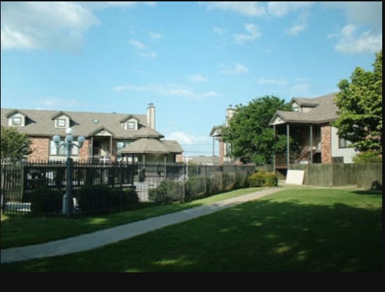 Building Photo - Emory on Grand Rental