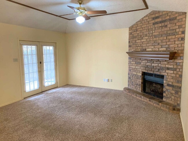 Photo - 2 Bedroom, 1 Bathroom Duplex