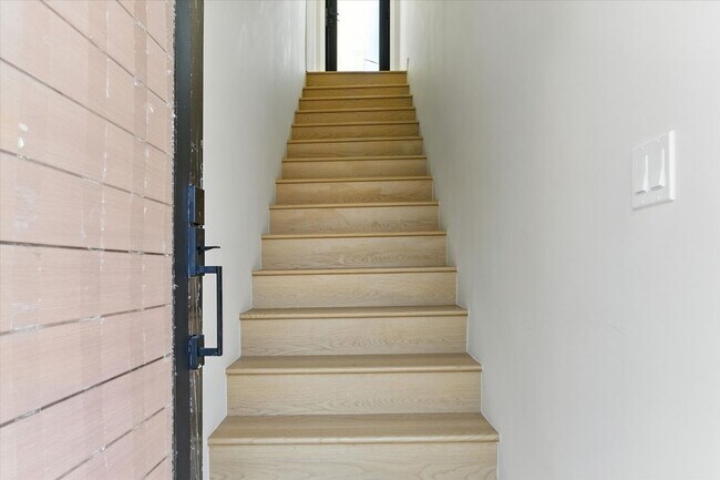 Photo - 1172 N Wilton Pl