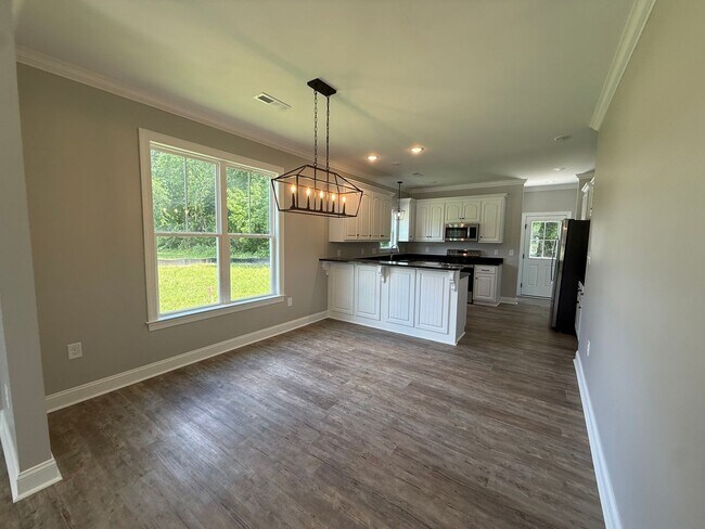 Photo - 4508 Pintail Pl SW