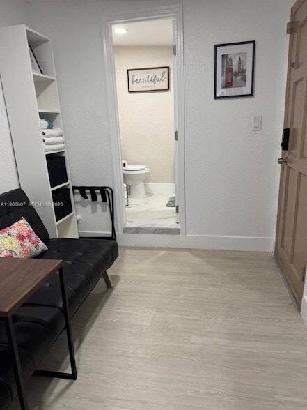 Photo - 582 E 18th St Unit B