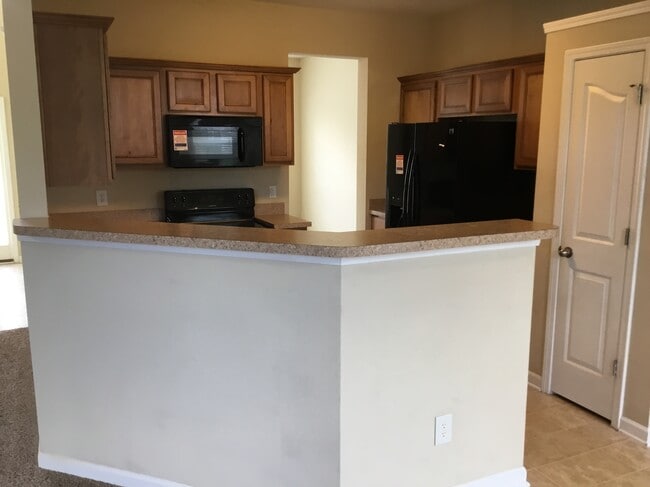 Photo - 802 Celtic Crossing Dr