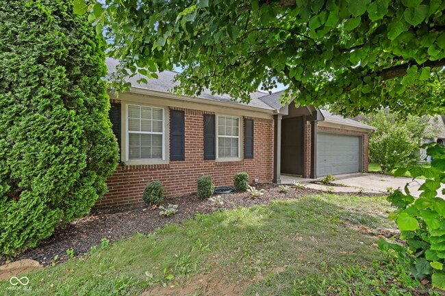 Photo - 6815 Cherry Laurel Ln
