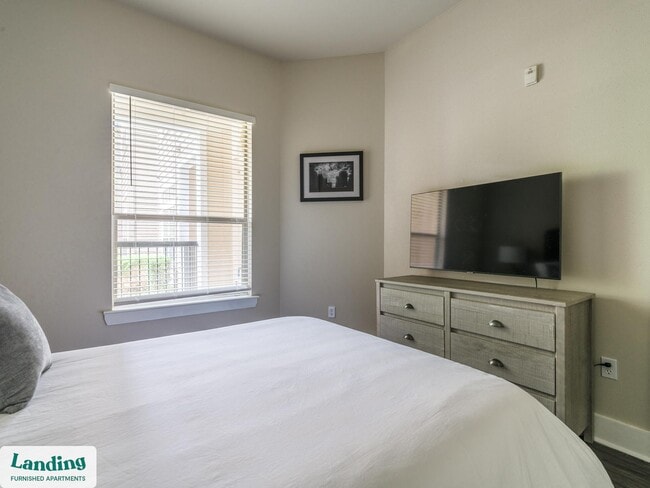 Photo - 18101 Point Lookout Dr Unit 139