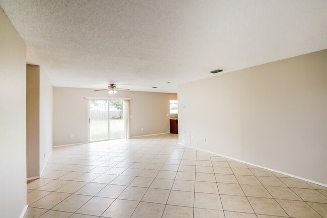 Photo - 2913 SE Ironton Ave