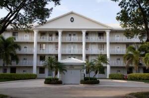 Building Photo - 6169 Balboa Cir Unit 203