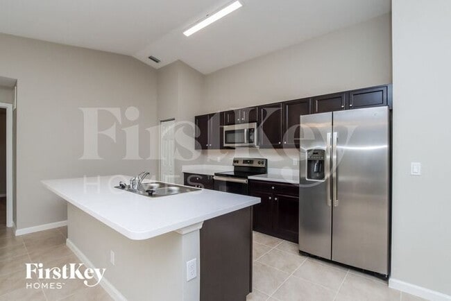 Photo - 591 Brickell St SE