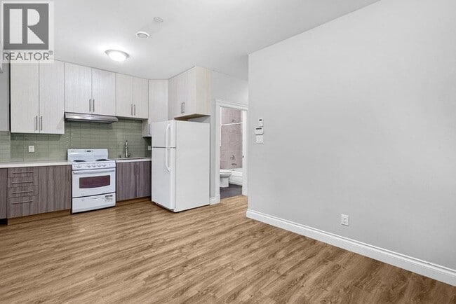 Photo - 2765 E 54th Ave