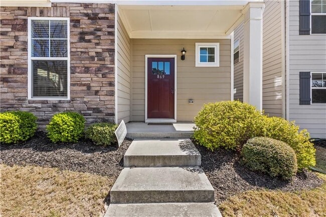 Photo - 869 Venture Way