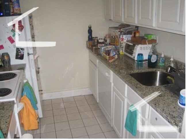 Photo - No Brokers Fee, No Security Deposit, Heat, Hot Water included, Packard Corner Area, Laundry is on...