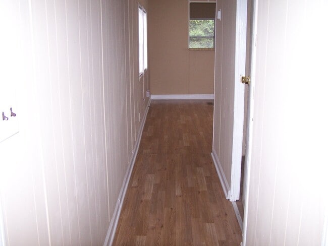 Building Photo - 113 Ponds Ln