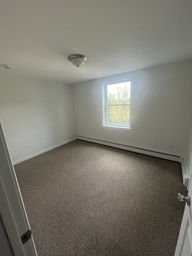 381 Reservoir Ave Unidad 1