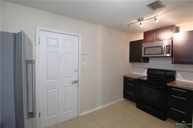 Photo - 15 N 29th St