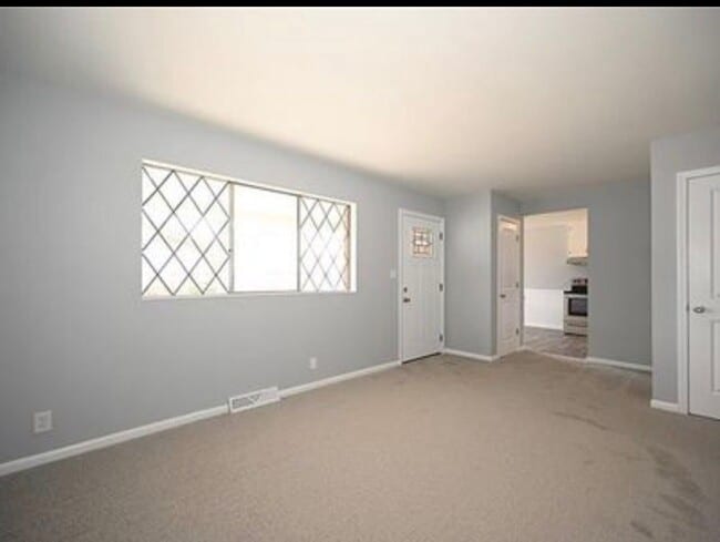 Photo - 5621 N Strathbury Ave