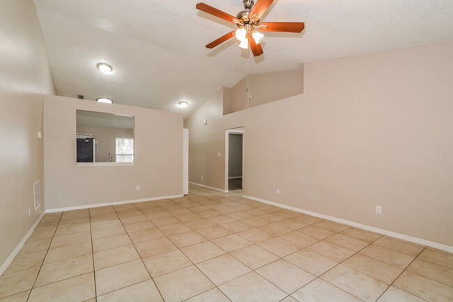 Photo - 3229 New Mexico Ct