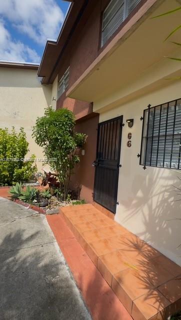 Building Photo - 30 SW 108th Ave Unit G6 Rental
