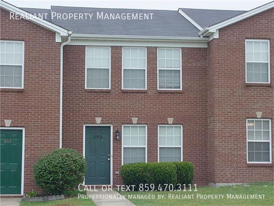 Photo - 203 John Sutherland Dr House