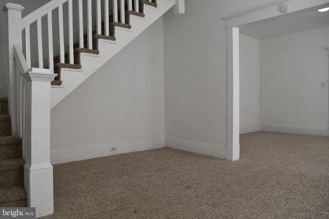 Photo - 4 E Milby St