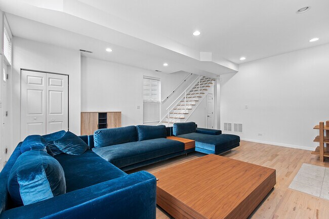 Photo - 1732 W Beach Ave Unit Main