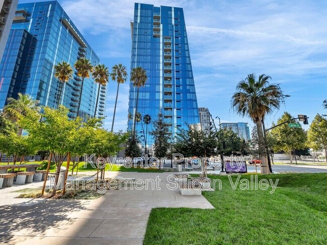 Building Photo - 188 W St James St Unit 11601