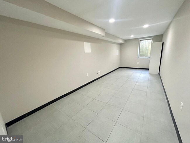 Photo - 439 Wiota St Unit A