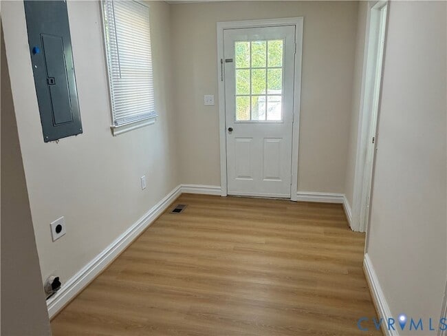 106 Hargrave Ave