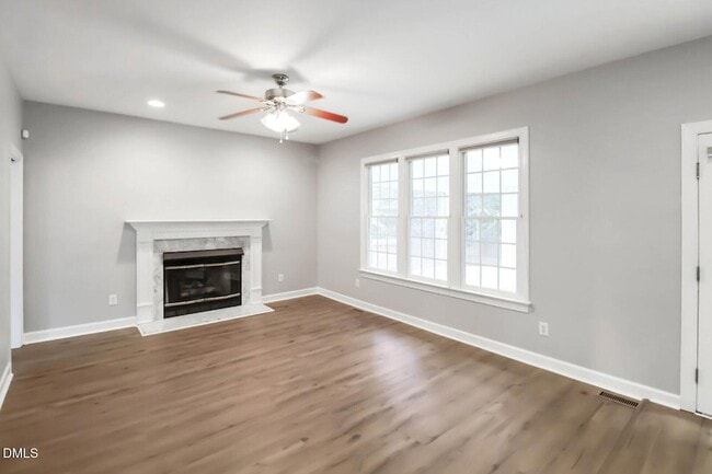 Photo - 301 Perry Creek Dr