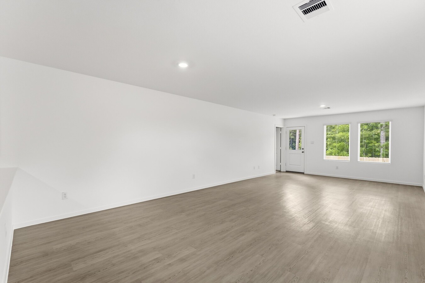 Photo - 18784 Loom dr