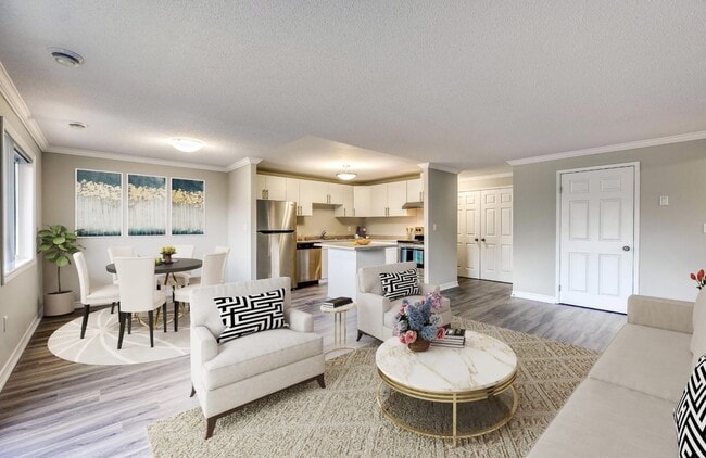 Living Area - 600 Proudfoot Lane