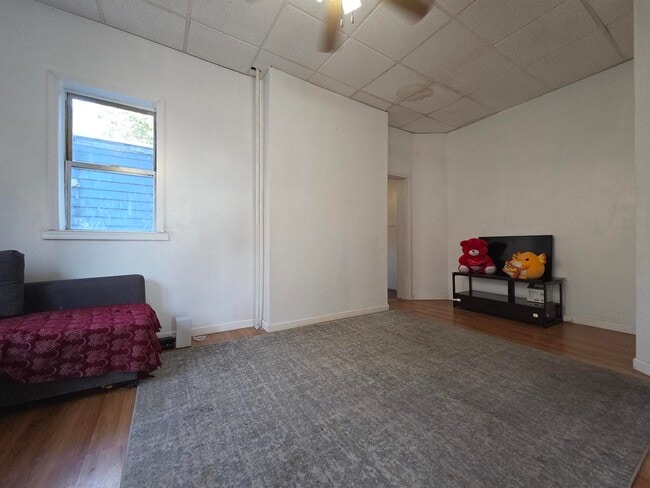 Photo - 190 Tonnelle Ave Unit 1st Floor