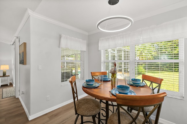 Photo - 5 Point Pleasant Dr