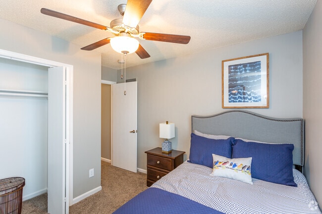 2HAB, 1.5BA - 1,250 ft²