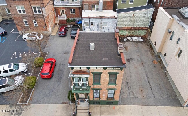 153 Barrett St
