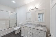 3BR ,3BA - 1,317SF
