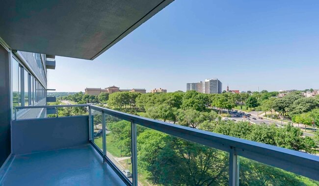 Enjoy amazing views of both the Museum District and Center City