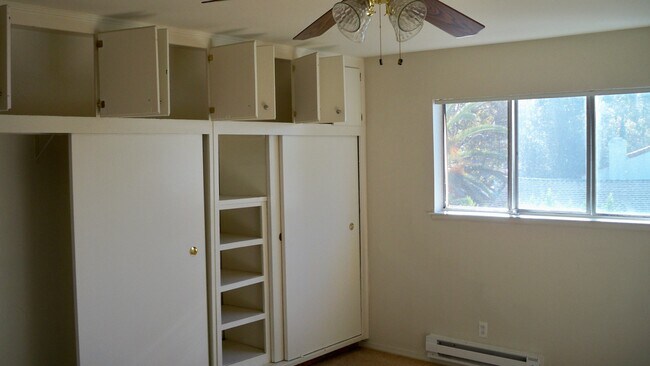 Photo - Metro Station