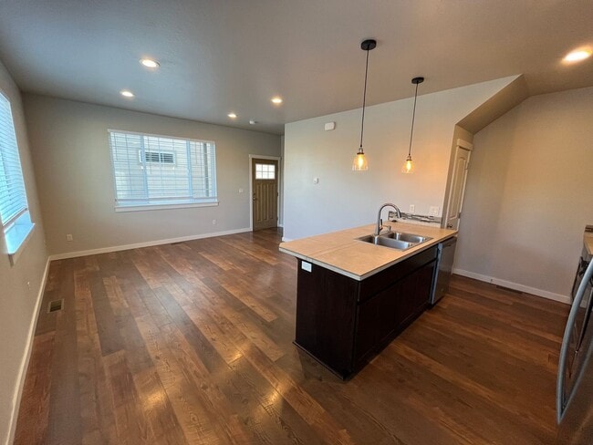 Photo - 63159 de Haviland St