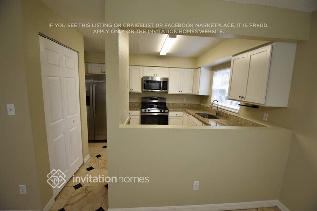 Photo - 9 N Aurora Dr