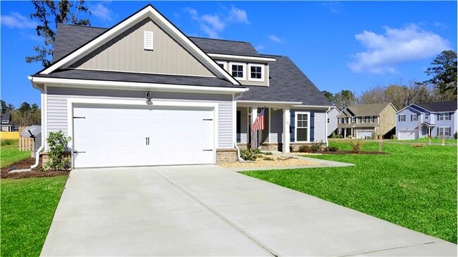 Photo - 170 Whitaker Way N