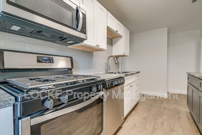 Photo - 311 Byron St